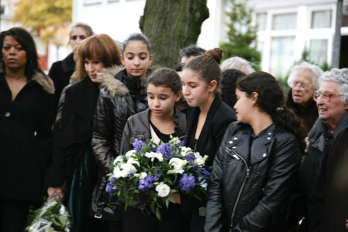 Herdenking bij het Kindermonument